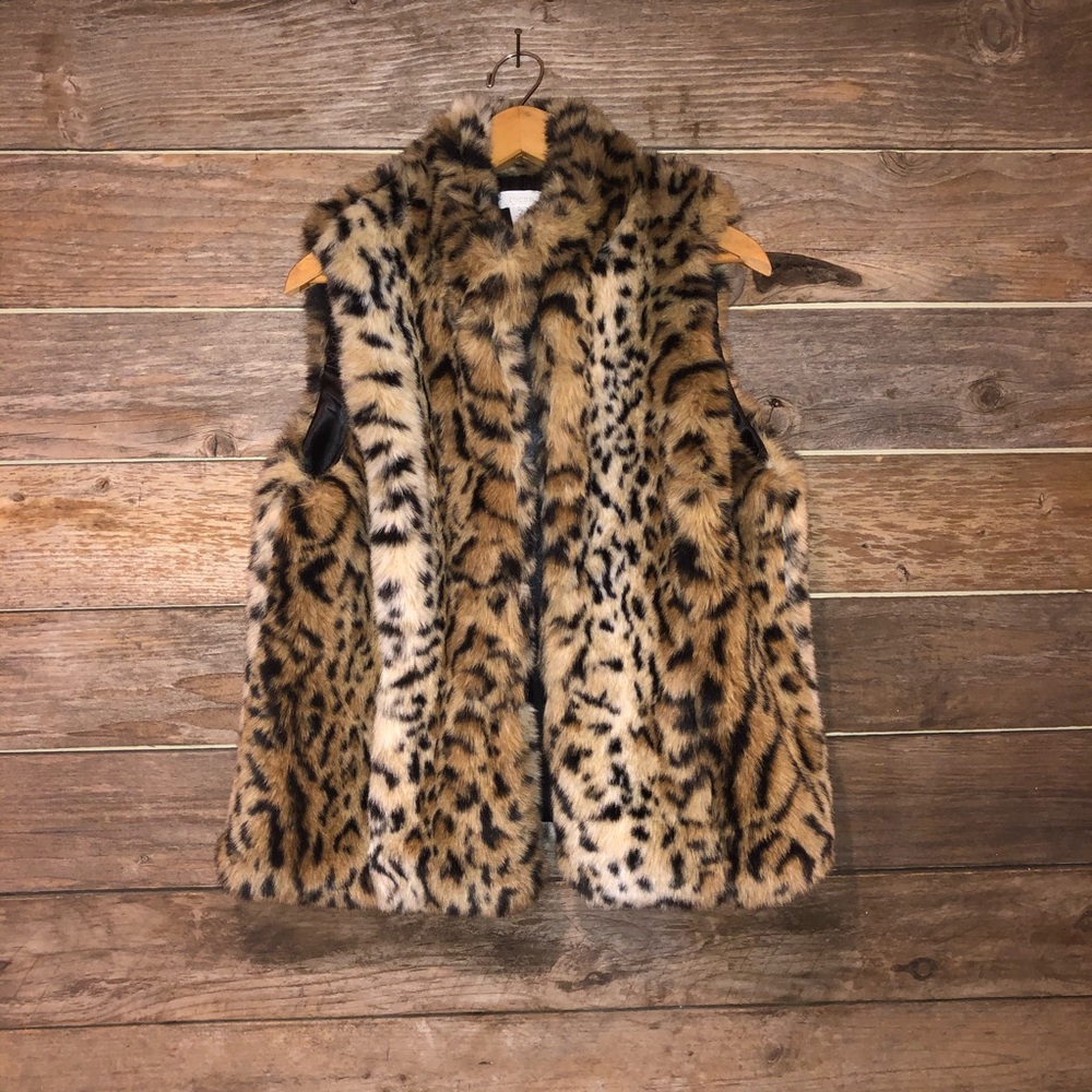 Chico Size 2 Faux Leopard Vest